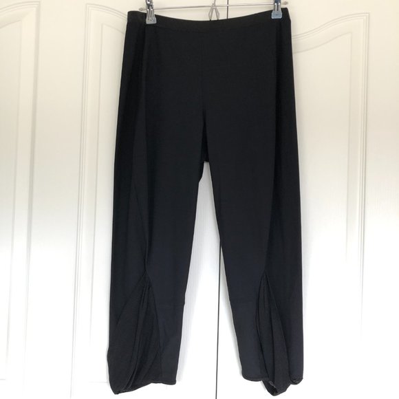 Black Capris with Lower Leg Draping - Picture 8 of 9